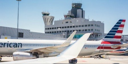 Airplanes at the airport